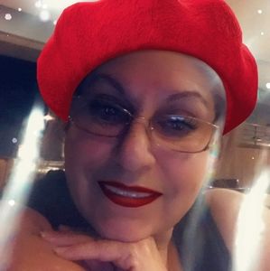 Meet your Posher, Paula